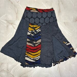 Love The Queen Multicolor Patterned Women's Skirt Size Medium